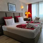 Euro Plaza - Taksim Pera מלון 4*