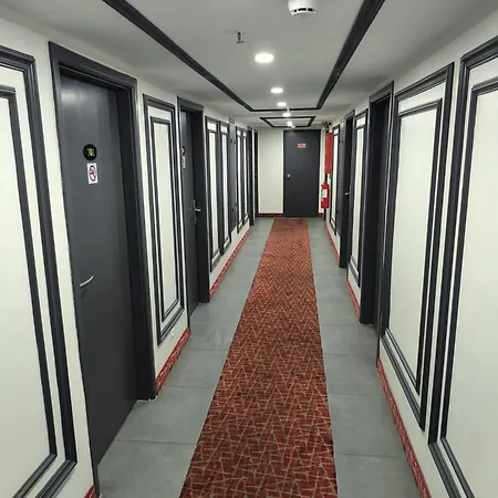 Euro Plaza - Taksim Pera 酒店 4*