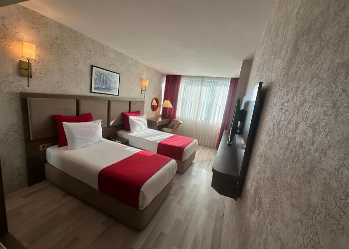 Euro Plaza - Taksim Pera 4*